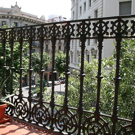 Eixample Πανσιόν 2*