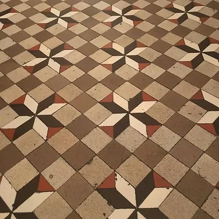 Πανσιόν Eixample 2*
