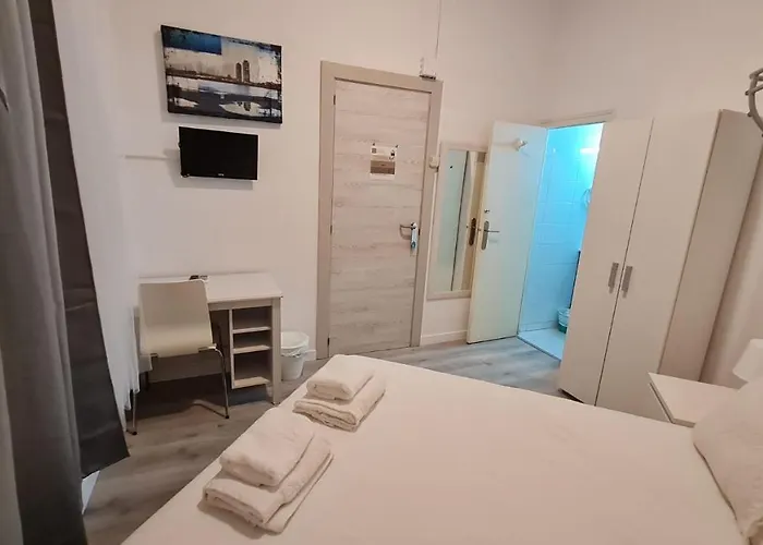 Πανσιόν Eixample 2*