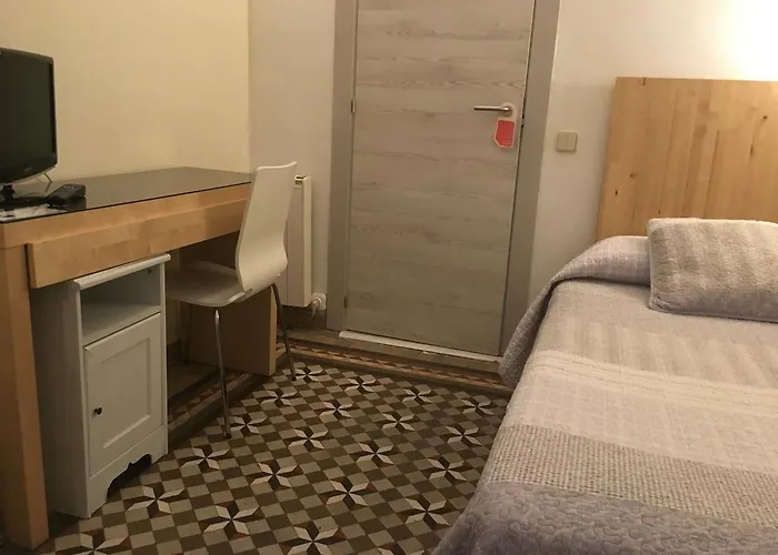 Eixample 2* Барселона