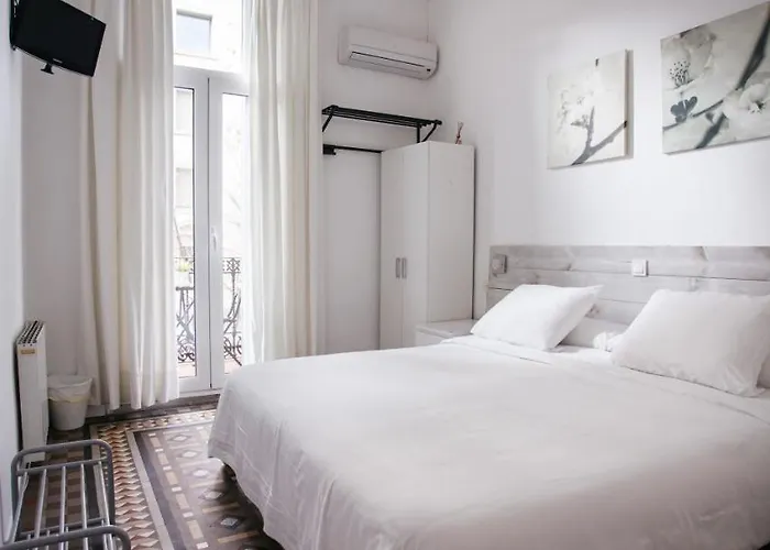 Eixample Гостевой дом 2*